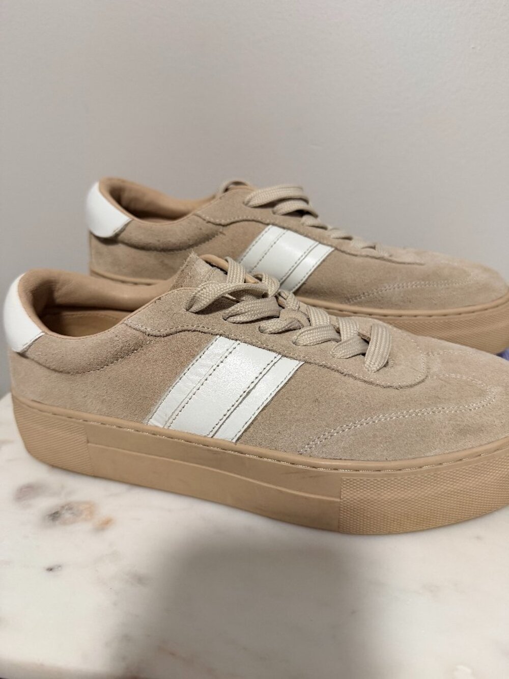 YAYA Women's Beige Suede Platform Sneakers White Stripes EU 37